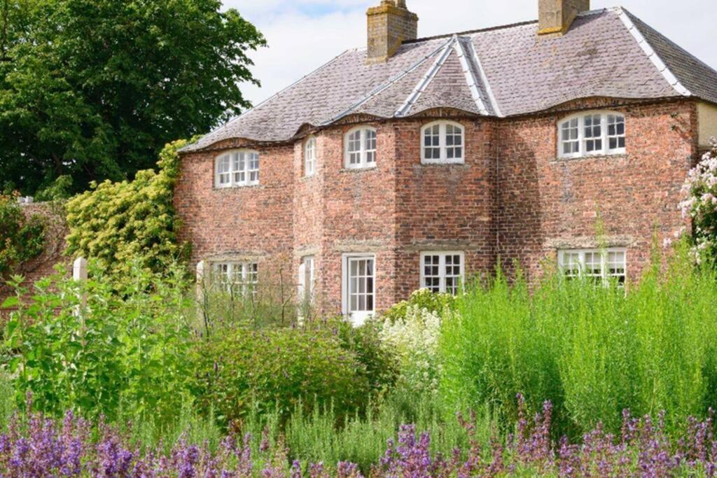 Garden Cottage Fochabers Exteriör bild