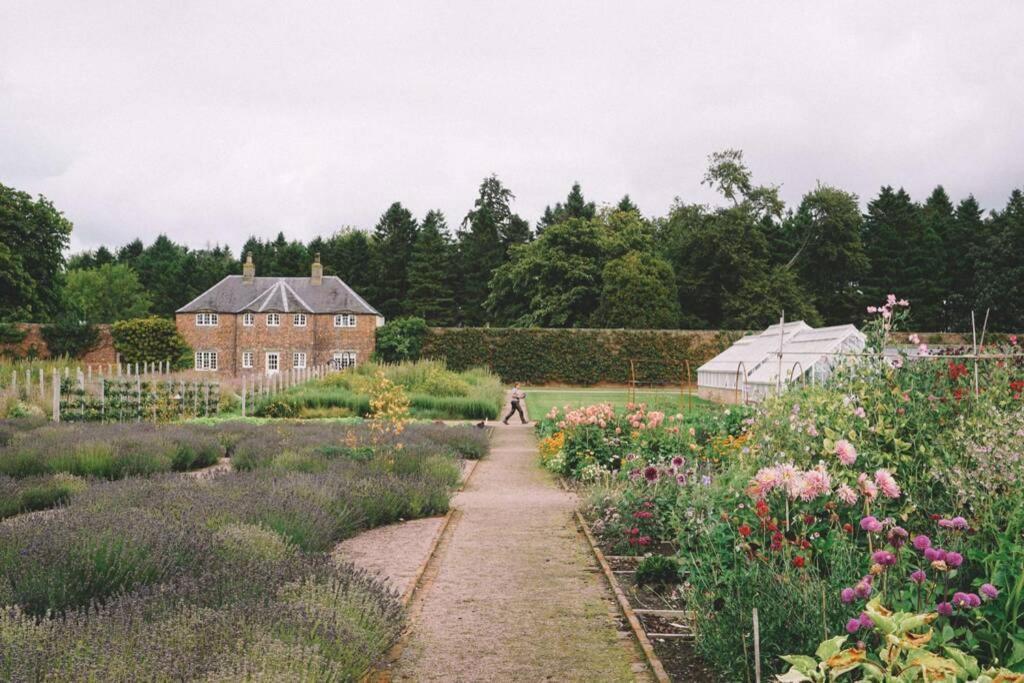 Garden Cottage Fochabers Exteriör bild